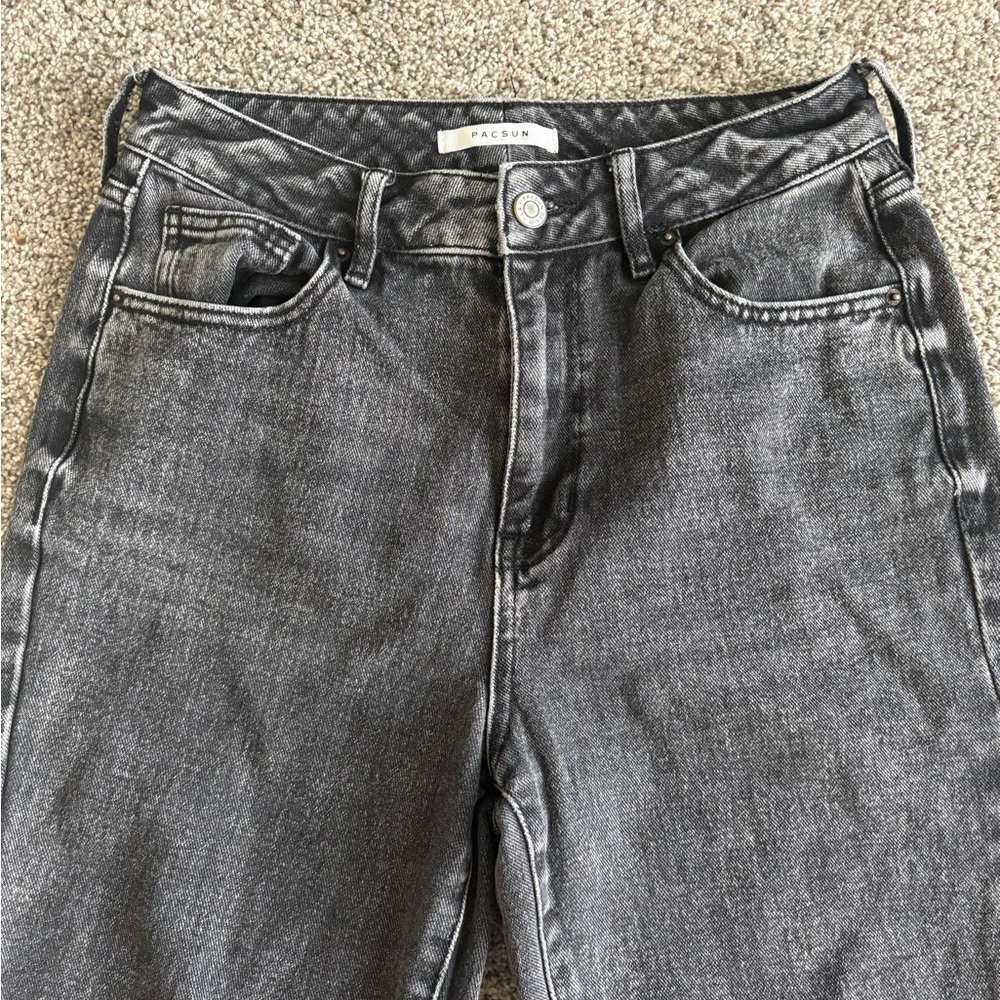 PacSun Women's High-Rise Washed Black Mom Jeans - Picture 2 of 4